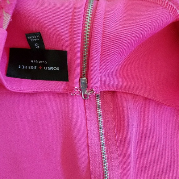 Pretty Barbie Pink Romeo & Juliet Couture Dress - Picture 7 of 7